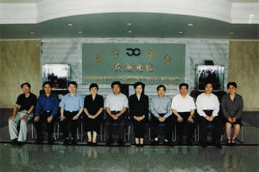 2001年6月1日，时任副省长叶荣宝等领导来公司检查指导“三个代表”学教活动